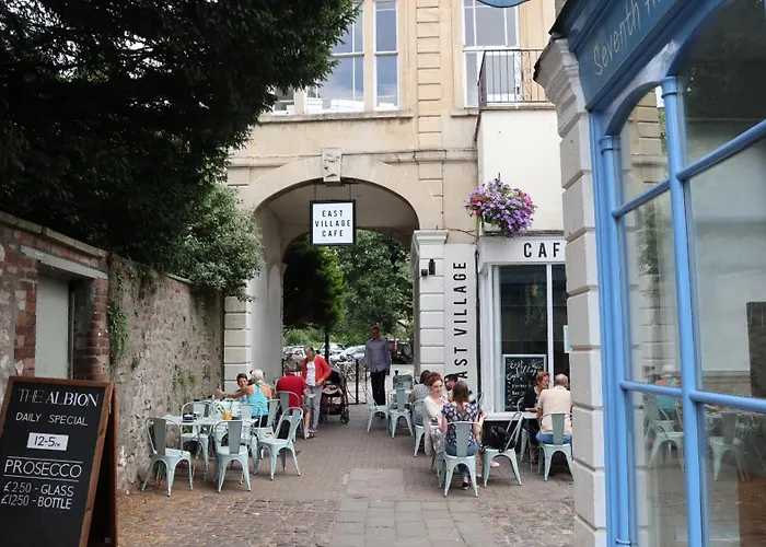 No 3 Georgian Shared House - By Clifton Short Lets Homestay szállás Bristol