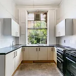 Homestay No 3 Georgian Shared House - By Clifton Short Lets *