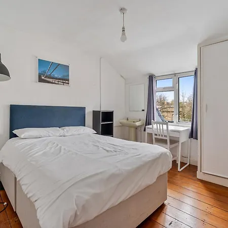 Ubytování v soukromí No 3 Georgian Shared House - By Clifton Short Lets Bristol