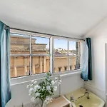No 3 Georgian Shared House - By Clifton Short Lets *