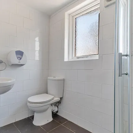 Georgian Shared House No'3 - By Clifton Short Lets Kwatera prywatna